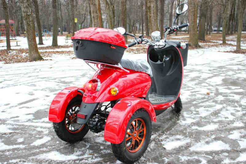 Трехколесный электроскутер Vespa Pro 60v 20Ah 1000w Трехколесный электроскутер Vespa Pro 60v 20Ah 1000w
